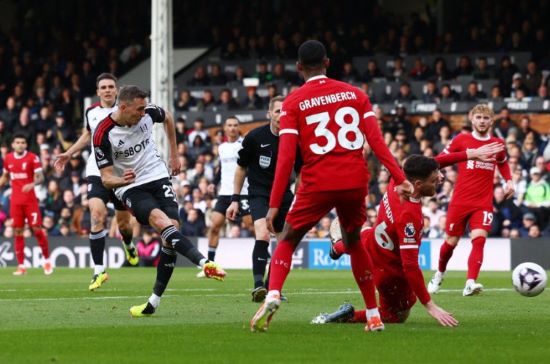 Liverpool Geser Manchester City dan Dekati Arsenal dalam Perburuan Gelar Liga Inggris Kalahkan Fulham 3-1, Liverpool Dekati Arsenal dalam Perburuan Gelar Liga Inggris