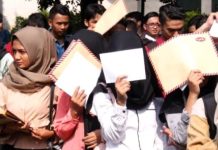 Pasca Libur Lebaran, Kawasan Industri Batam Diserbu Para Pencari Kerja Pasca Libur Lebaran, Kawasan Industri Batam Diserbu Para Pencari Kerja