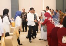 Wali Kota Batam Sosialisasikan Tata Kelola Dana BOS: Gunakan Sesuai Aturan Menghindari Masalah Hukum Wali Kota Batam Sosialisasikan Tata Kelola Dana BOS: Gunakan Sesuai Aturan Menghindari Masalah Hukum