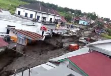 Banjir Lahar Dingin Gunung Marapi Terjang Kampung Bukit Batabuah, Agam Banjir Lahar Dingin Gunung Marapi Terjang Kampung Bukit Batabuah, Agam