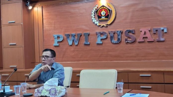 hendry ch bangun PWI Pusat Lanjutkan Program UKW Gratis di Seluruh Indonesia: PWI Kepri 3 Mei