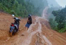 Kerusakan Jalan di Dusun Serteh Lingga: Warga Keluhkan Minim Perhatian Pemerintah Provinsi Kepri Kerusakan Jalan di Dusun Serteh Lingga: Warga Keluhkan Minim Perhatian Pemerintah Provinsi Kepri