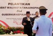 Andi Rizal Dilantik sebagai Pj Wali Kota Tanjungpinang: Gantikan Hasan yang Tersandung Kasus Andi Rizal Dilantik sebagai Pj Wali Kota Tanjungpinang: Gantikan Hasan yang Tersandung Kasus