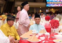 Anggota DPRD Batam Aman SPd Sapa Kafilah di Malam Taaruf MTQH Kepri X Anggota DPRD Batam Aman SPd Sapa Kafilah di Malam Taaruf MTQH Kepri X