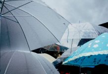 Info Cuaca Kepulauan Riau, Selasa: Hujan Ringan Hingga Sedang di Beberapa Wilayah Cuaca Hari Ini di Batam: Hujan Ringan di Siang Hari, Berawan di Malam Hari