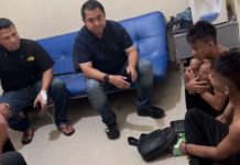 Drama Penangkapan Kurir Sabu di Batam: Tembakan Polisi Hentikan Mobil Pelaku Drama Penangkapan Kurir Sabu di Batam: Tembakan Polisi Hentikan Mobil Pelaku