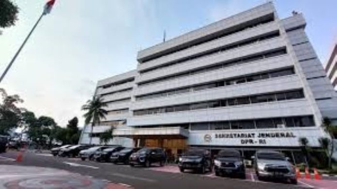 KPK Geledah Gedung Sekretariat Jenderal DPR Terkait Kasus Dugaan Korupsi