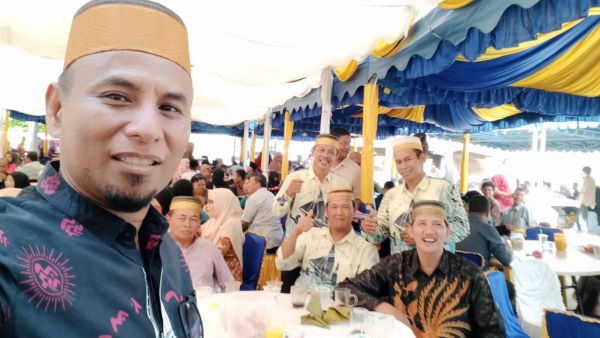 Ketua KKSS Bintan Mendukung Ady Indra Pawennari sebagai Bakal Calon Ketua BPW KKSS Kepri Ketua KKSS Bintan Mendukung Ady Indra Pawennari sebagai Bakal Calon Ketua BPW KKSS Kepri