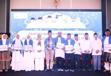 Lepas JCH Batam, Muhammad Rudi Doakan Menjadi Haji yang Mabrur Lepas JCH Batam, Muhammad Rudi Doakan Menjadi Haji yang Mabrur