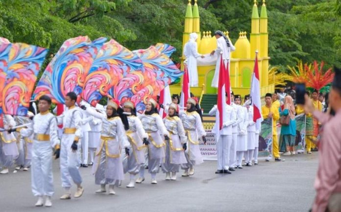 Pawai Ta'aruf Kafilah Kota Tanjungpinang usung Tema Kemaharajaan Melayu Pulau Penyengat