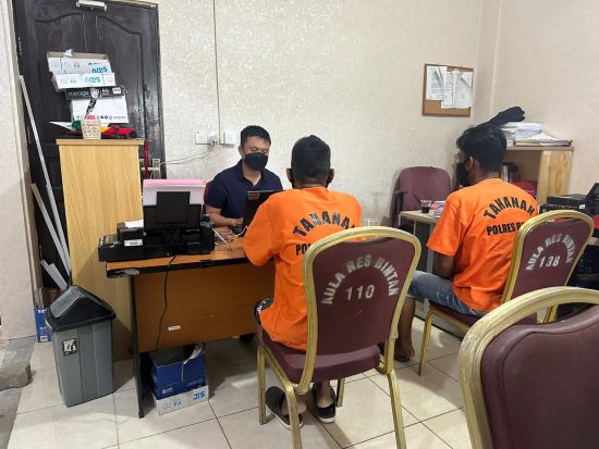 Satreskrim Polres Bintan Sudah Menahan 2 Tersangka Kasus Pemalsuan Surat Tanah Di Bintan- Hasan Kapan Satreskrim Polres Bintan Sudah Menahan 2 Tersangka Kasus Pemalsuan Surat Tanah Di Bintan: Hasan Kapan?