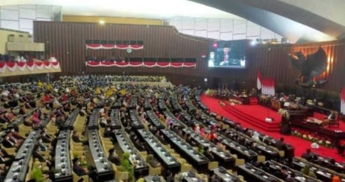 Uang Pensiun Anggota DPR: Sebuah Keuntungan Bahkan Setelah Tak Menjabat Lagi