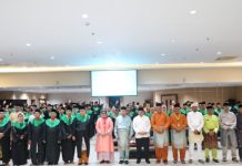 Wakil Ketua I dan II DPRD Batam Hadiri Pawai Taaruf dan Pelantikan Dewan Hakim MTQH Kepri Ke-X Wakil Ketua I dan II DPRD Batam Hadiri Pawai Taaruf