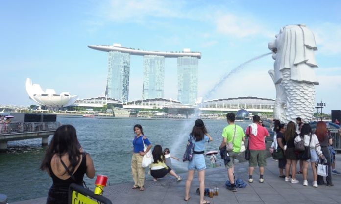 Covid-19 di Singapura Kembali Melonjak: Kasus Naik Hampir Dua Kali Lipat