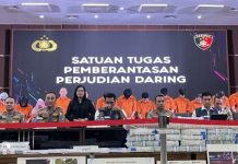 Bareskrim Polri Tangkap 18 Tersangka dari 3 Situs Judi Online: Perkiraan Perputaran Uang Rp 1 Triliun Bareskrim Polri Tangkap 18 Tersangka dari 3 Situs Judi Online: Perkiraan Perputaran Uang Rp 1 Triliun