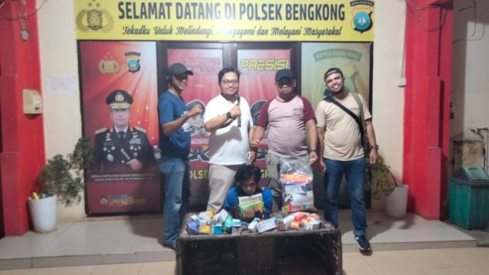 Curi Obat-obatan Milik Toko Supplier di Bengkong, Pemulung Ini Terancam 5 Tahun Bui Curi Obat-obatan Milik Toko Supplier di Bengkong, Pemulung Ini Terancam 5 Tahun Bui