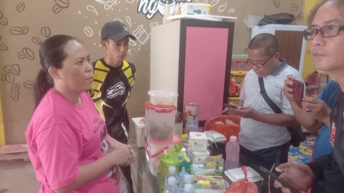 Harianto alias Acheng tetap tenang dan bersabar melihat dua unit Ruko miliknya di Tanjunguban Selatan, Kecamatan Bintan utara dieksekusi oleh Pengadilan Negeri
