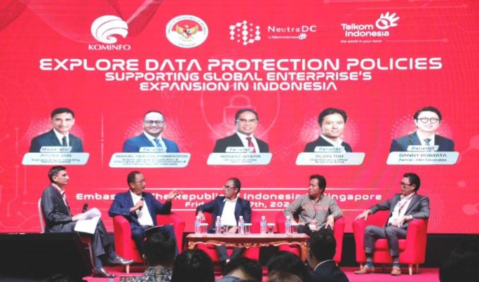 NeutraDC Bekerja Sama dengan KBRI Singapura Gelar Diskusi Panel Kebijakan Pelindungan Data NeutraDC Bekerja Sama dengan KBRI Singapura Gelar Diskusi Panel Kebijakan Pelindungan Data