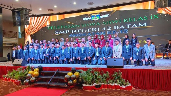 SMP Negeri 42 Batam SMP Negeri 42 Batam