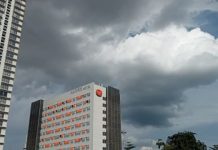 Prakiraan Cuaca Batam: Hujan Ringan Sepanjang Siang hingga Sore Prakiraan Cuaca Batam: Waspada Hujan Ringan Siang Hari, Malam Berawan Tebal