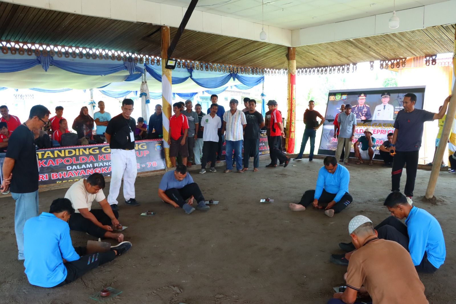 Tanding Gasing Kapolda Kepri Cup