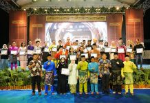 Malam Puncak Kenduri Seni Melayu Ke-26 Berlangsung Meriah di HarbourBay Batam Malam Puncak Kenduri Seni Melayu Ke-26 Berlangsung Meriah di HarbourBay Batam