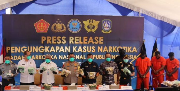 Bea Cukai Batam dan BNN Amankan WN India Bawa 106 Kilogram Sabu dari Malaysia
