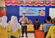 Bhabinkamtibmas Polsek Jemaja Lakukan Penyuluhan Stop Bullying di SMPN 1 Jemaja Timur Bhabinkamtibmas Polsek Jemaja Lakukan Penyuluhan Stop Bullying di SMPN 1 Jemaja Timur