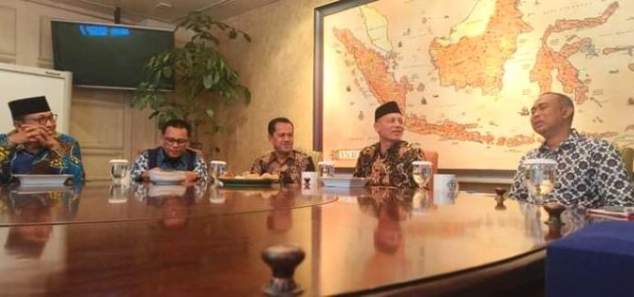 Bupati Sabar AS dan Yayasan Putera Sampoerna Sepakati MoU untuk Peningkatan Pendidikan di Pasaman