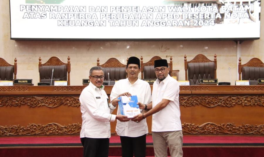 DPRD Batam Terima Penyampaian Ranperda APBD-P 2024
