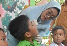 Hari Pertama Pekan Imunisasi Polio di Tanjungpinang: 2.585 Anak Telah Diimunisasi Hari Pertama Pekan Imunisasi Polio di Tanjungpinang: 2.585 Anak Telah Diimunisasi