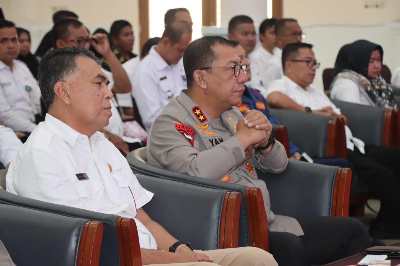 Kapolda Kepri Irjen Pol Drs. Yan Fitri Halimansyah, M.H bersama Bupati Natuna Wan Siswandi