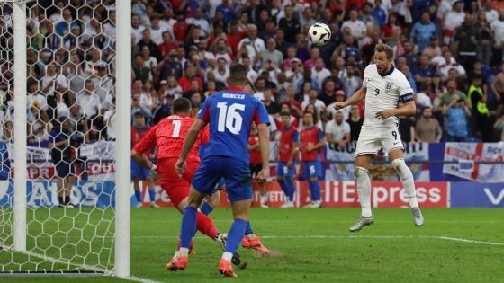 Southgate Balas Kritik dengan Kemenangan The Three Lions di Babak 16 Besar EURO 2024 Southgate Balas Kritik dengan Kemenangan The Three Lions di Babak 16 Besar EURO 2024