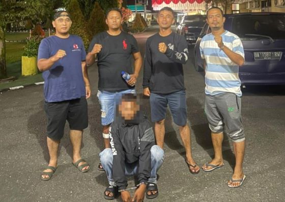 Tragedi di Pasaman Barat- Ayah Tiri Aniaya Balita hingga Meninggal Dunia Tragedi di Pasaman Barat: Ayah Tiri Aniaya Balita hingga Meninggal Dunia