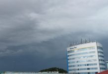 Info Cuaca BMKG Kota Batam Hari Ini: Berawan hingga Hujan Ringan di Siang Hari Info Cuaca BMKG Kota Batam Hari Ini: Berawan hingga Hujan Ringan di Siang Hari