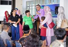 Jefridin Resmi Buka Program Pemberdayaan di Sungai Beduk, Ajak Warga Aktif Pilah Sampah Jefridin Resmi Buka Program Pemberdayaan di Sungai Beduk, Ajak Warga Aktif Pilah Sampah