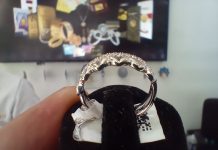 Harga Emas Hari Ini Stabil di Batam: Harga Buyback Naik Rp 7.000 per Gram Harga Emas Hari Ini Stabil di Batam: Harga Buyback Naik Rp 7.000 per Gram