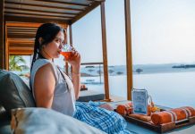 HARRIS Resort Barelang Batam Hadirkan Fasilitas Cabana untuk Keluarga Cabana HARRIS Resort Barelang Batam