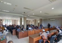 DPRD Pasaman Barat Tanggapi Keluhan Masyarakat Koto Sawah Tentang Jam Operasional Truk DPRD Pasaman Barat Tanggapi Keluhan Masyarakat Koto Sawah Tentang Jam Operasional Truk