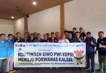 Gubernur Kepri Ansar Ahmad Lepas Kontingen PWI Kepri untuk Porwanas XIV di Banjarmasin Gubernur Kepri Ansar Ahmad Lepas Kontingen PWI Kepri untuk Porwanas XIV di Banjarmasin