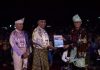 Dendang Piwang, Bukti Nyata Kekayaan Budaya Natuna Memukau Sandiaga Uno Bupati Wan Siswandi dampingi Wakil Rodhial Huda atas nama Pemerintah Kabupaten (Pemkab) Natuna, Kepulauan Riau mengusulkan kegiatan pengembangan pariwisata di wilayah kepada MenparekrafI, di Alun-alun Pantai Piwang, Kota Ranai, Sabtu (3/8/2024) malam.