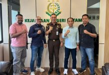 Kajari Batam Dukung Tim Porwanas PWI Kepri Bertanding di Kalsel 2024 Kajari Batam Dukung Tim Porwanas PWI Kepri Bertanding di Kalsel 2024