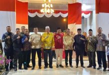 Pemda Pasbar dan DPRD Gelar Malam Resepsi Kenegaraan untuk Peringatan HUT RI ke-79 Pemda Pasbar dan DPRD Gelar Malam Resepsi Kenegaraan untuk Peringatan HUT RI ke-79