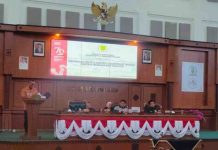 Pj Wali Kota Tanjungpinang Ajukan Ranperda Perubahan APBD 2024, Total Belanja Daerah Sebesar Rp1,14 Triliun Pj Wali Kota Tanjungpinang Ajukan Ranperda Perubahan APBD 2024, Total Belanja Daerah Sebesar Rp1,14 Triliun