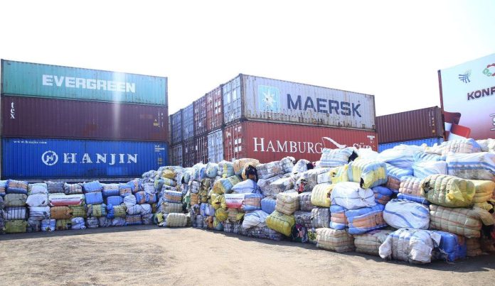 Presiden Prabowo Tegaskan Larangan Impor Pakaian Bekas