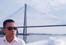 Demo Kian Muncak Warga Tanjung Uncang Tuntut Air Bersih Ketua Forum Komunikasi Putra Putri Kepri (FKPPK), Ismail,