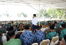 HM Rudi Bantu Salurkan 4.500 Karung Beras ke Tokoh Agama di Batam