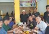 Bupati Wan Siswandi Jalin Keakraban dengan Insan Pers Usai Pelantikan DPRD Natuna Bupati Wan Siswandi bersama, insan pers natuna diskusi ringan di kedai kepiting tumpah