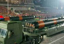 Tanpa Pengawasan Rusia Lagi, Nuklir Korea Utara Mulai Memicu Perang Dunia III Setelah serangkaian show of force berupa rudal balistik antarbenua (ICBM) yang mampu menjangkau daratan AS, kini Korea Utara kembali membetot perhatian dunia, yakni dengan memperlihatkan kepada publik, jenis drone bawah laut, atau torpedo berukuran raksasa yang mirip dengan Poseidon milik Rusia.