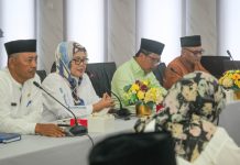 Plt Gubernur Kepri Marlin Agustina Pimpin Rapat Perdana Bersama Kepala OPD Plt Gubernur Kepri Marlin Agustina Pimpin Rapat Perdana Bersama Kepala OPD